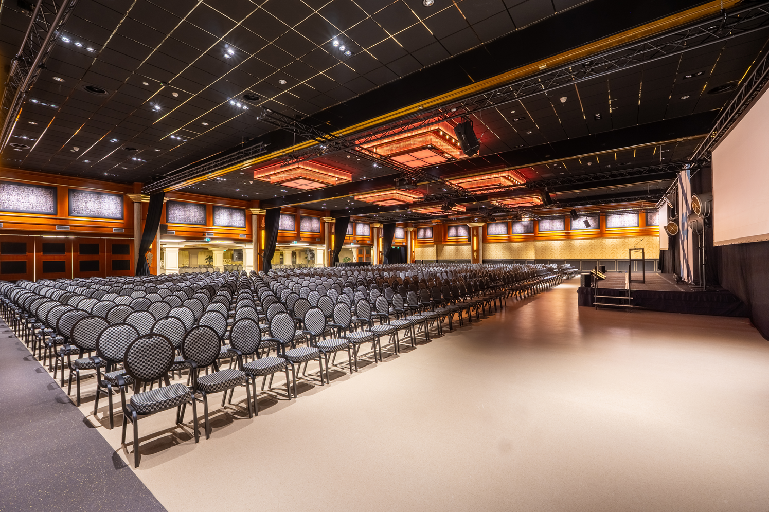 ZD - Zuiderduinzaal - theater 2.png